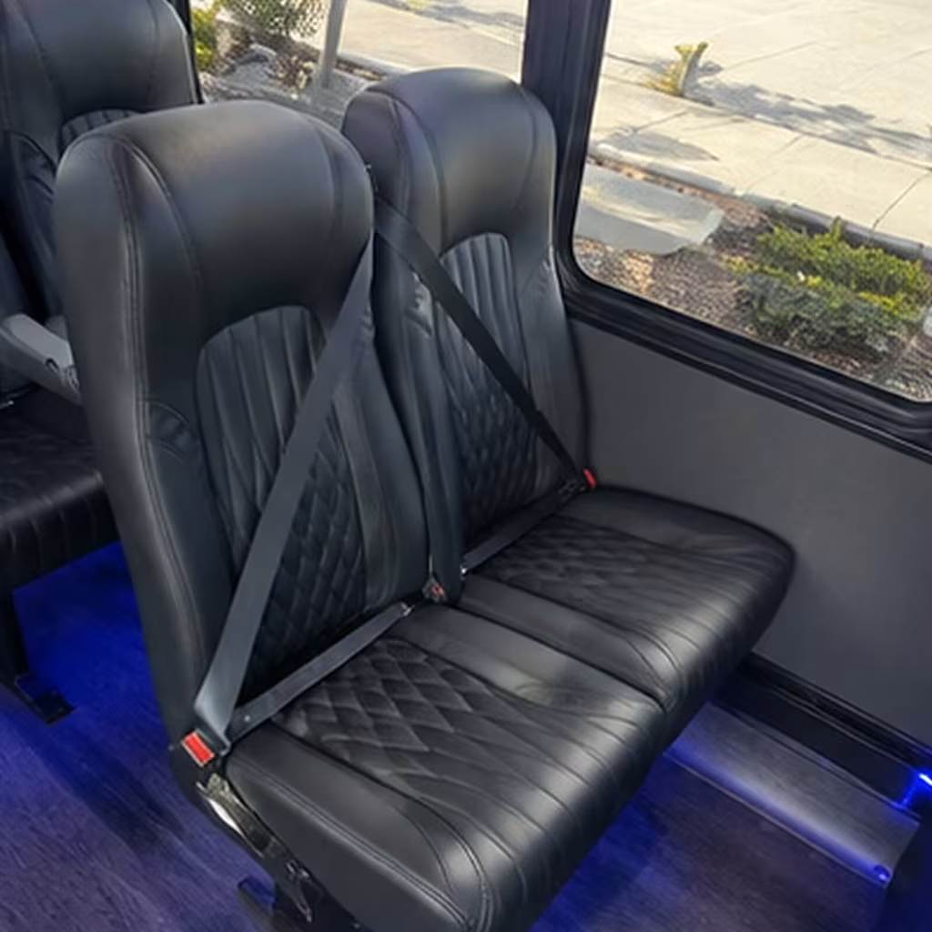 charlotte 15 passenger minibus rental
