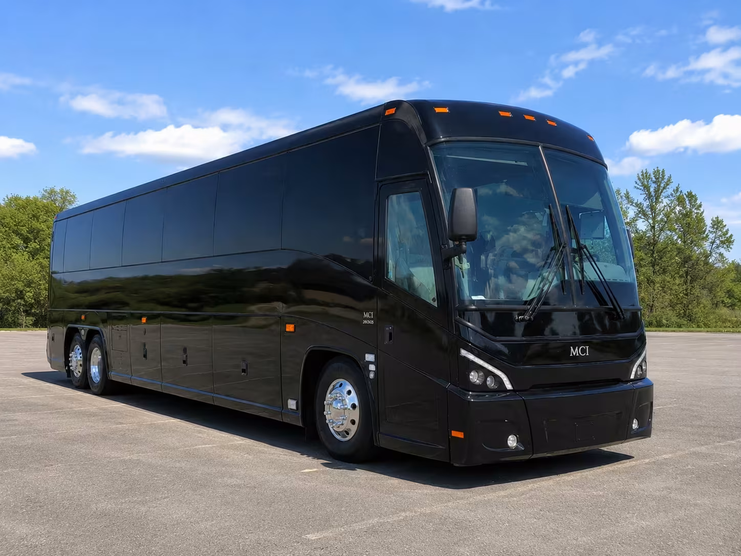 charlotte bus rentals for executive airport transfers at clt